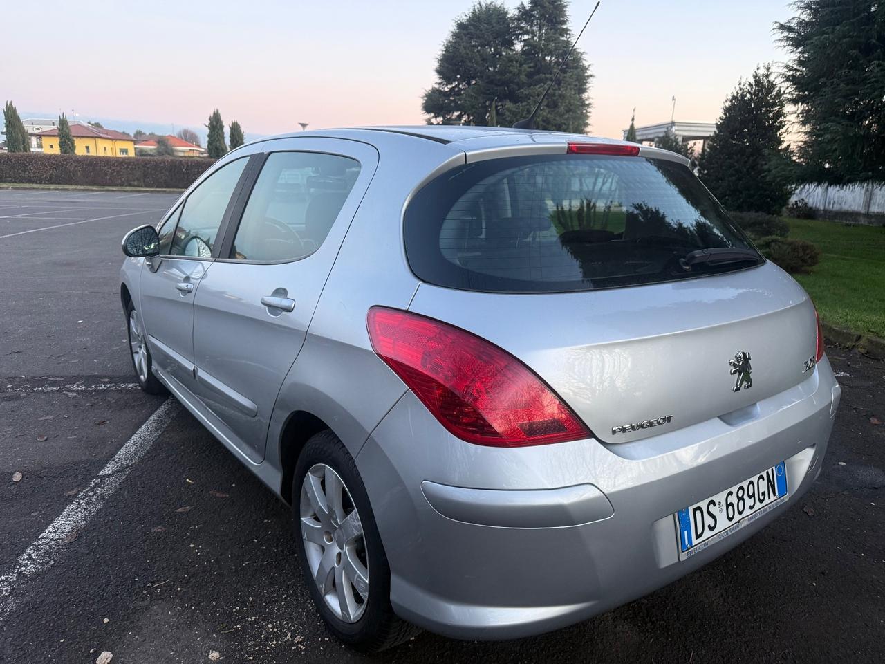 Peugeot 308 1.6 VTi 120CV 5p. Tecno