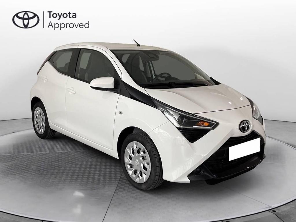 Toyota Aygo 5 Porte 1.0 VVT-i x-play