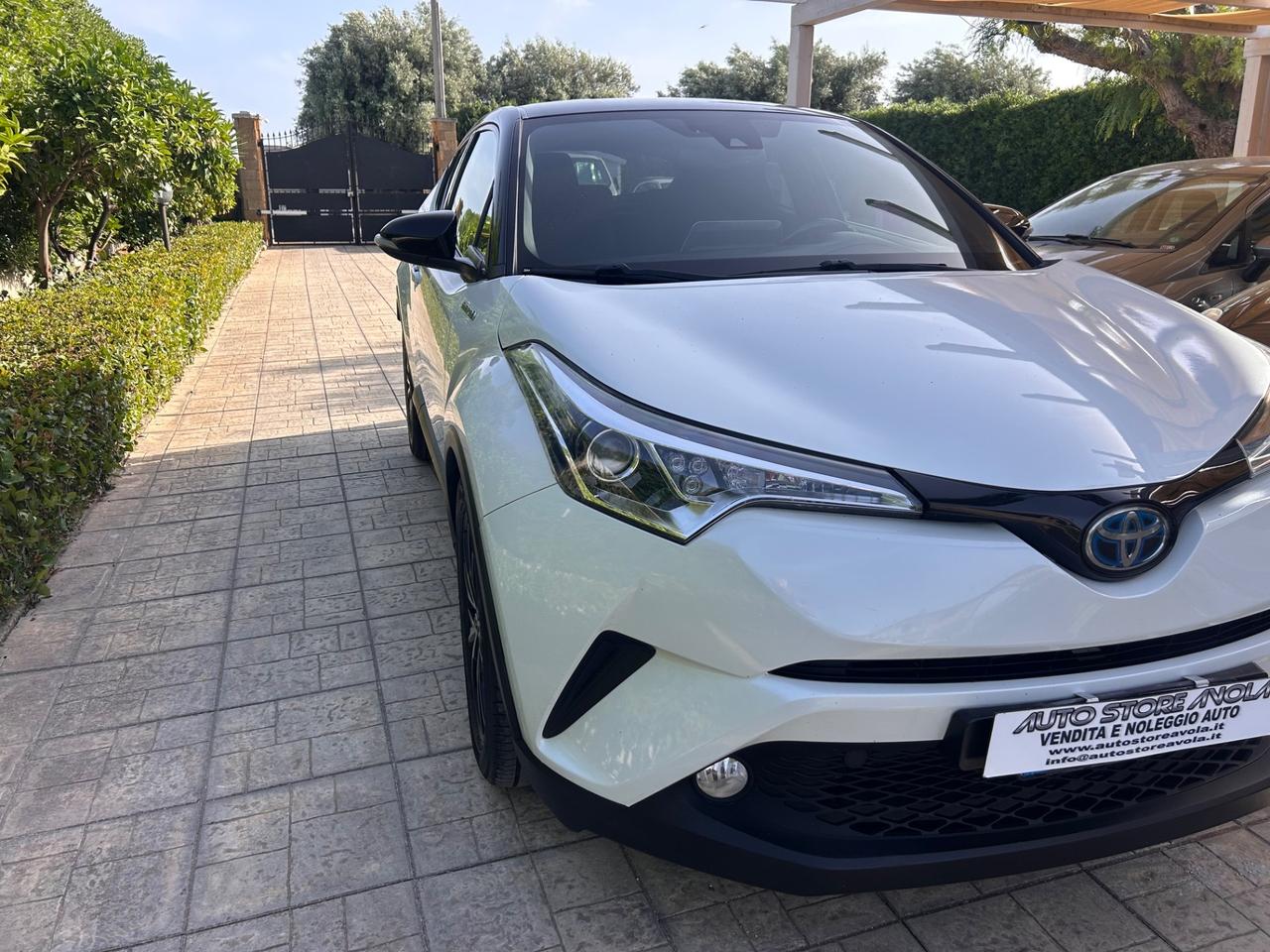 Toyota C-HR 1.8 Hybrid E-CVT Trend
