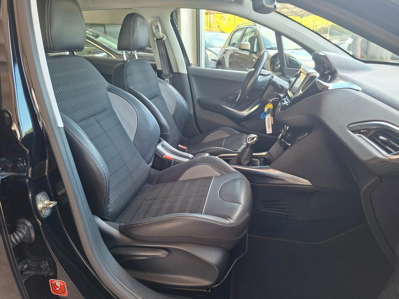 Peugeot 2008 1.6 e-HDi 115 CV Stop&Start Allure