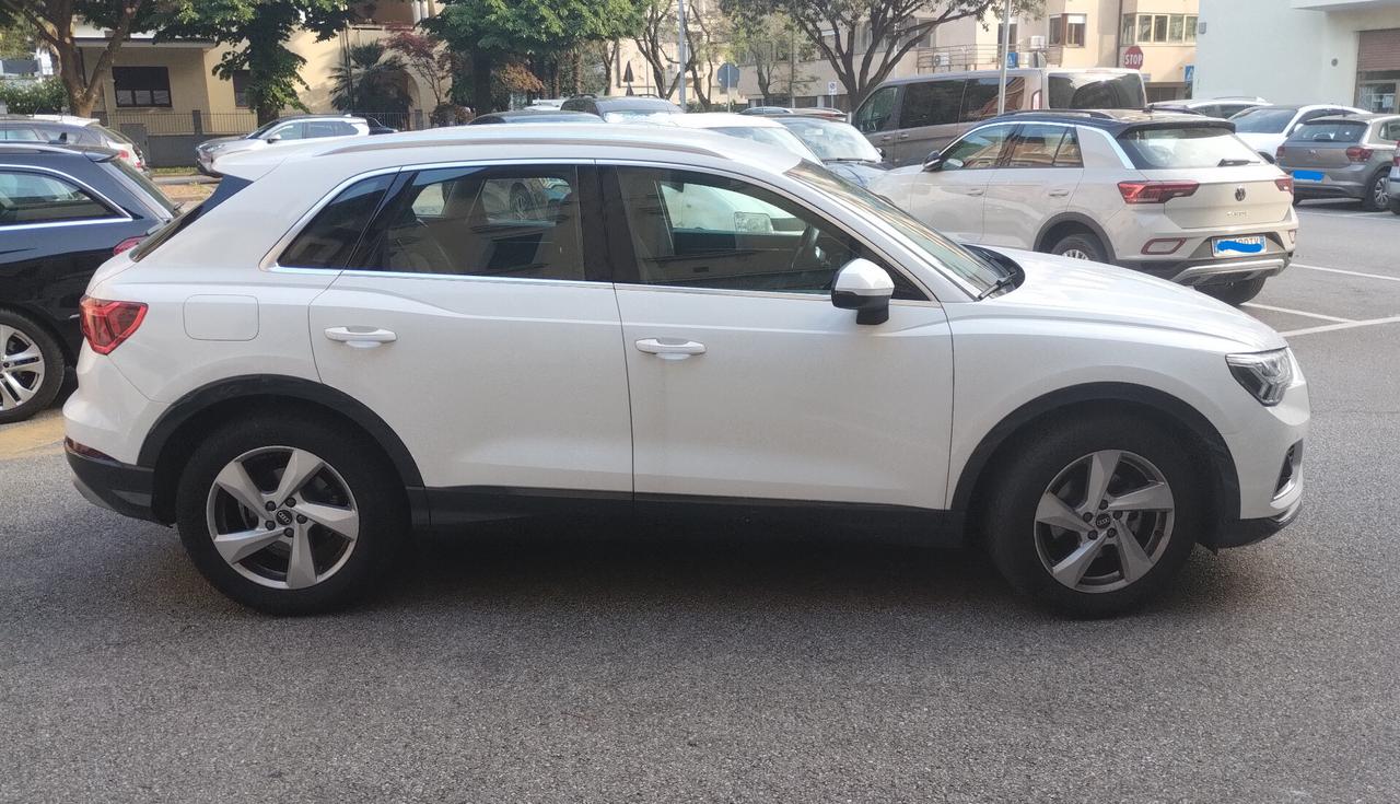 Audi Q3 35 TDI quattro S tronic