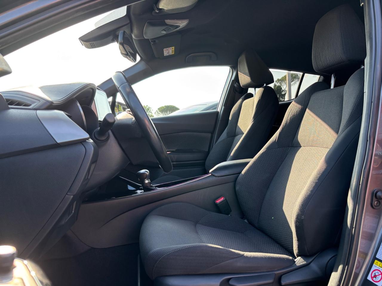 Toyota C-HR 1.8 Hybrid E-CVT Toyota Team