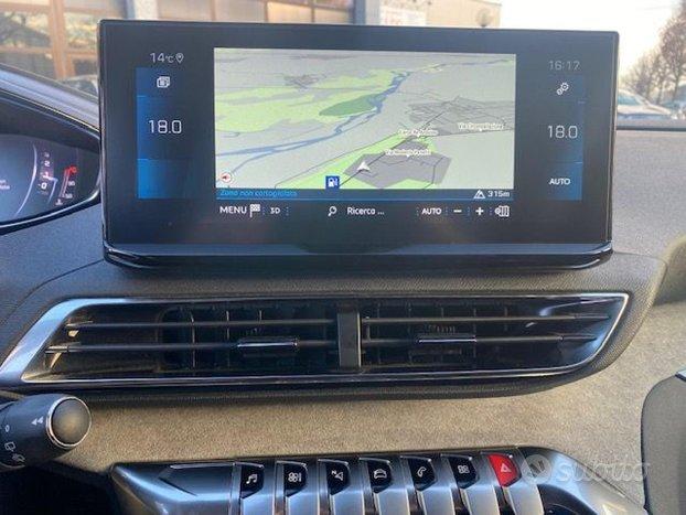 PEUGEOT 5008 BlueHDi 130 S&S EAT8 Allure Pack