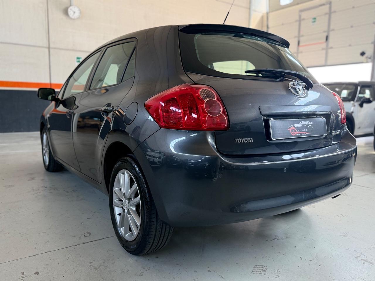 Toyota Auris 2.0 D-4D DPF 5 porte Sol NEOPATENTATI