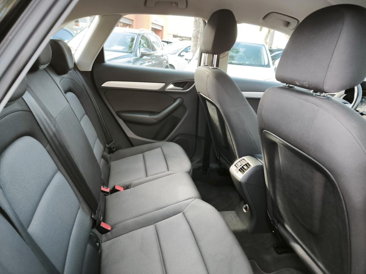 Audi Q3 2.0 TDI 150 CV S tronic Business