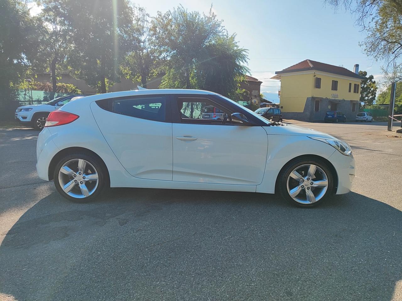 Hyundai Veloster 1.6 benzina automatica