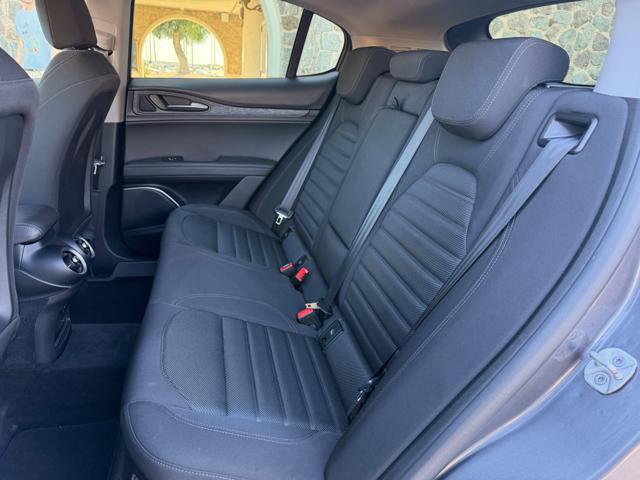 ALFA ROMEO Stelvio 160CV+RETROCAMERA+2PDC+PACK BLACK