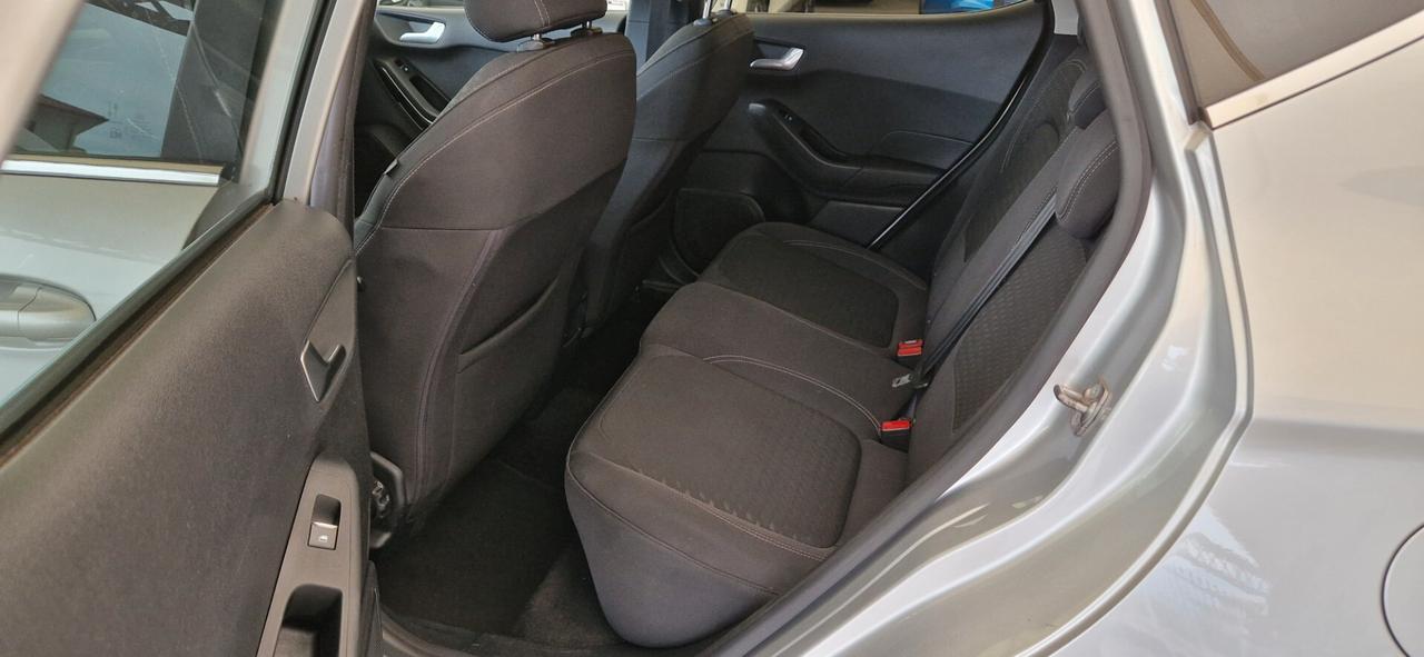 Ford Fiesta 1.1 75cv GPL Titanium ** Navi - Led - Park Assist **