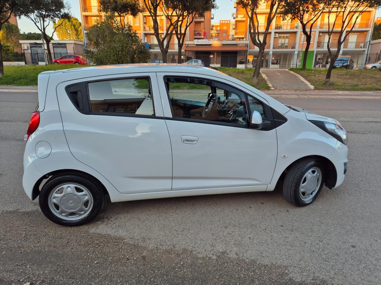 Chevrolet Spark Berlina 1.0 gpl 2014