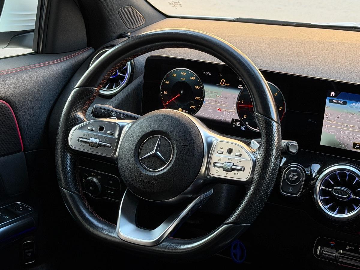 Mercedes GLA 200d Premium AMG 150CV