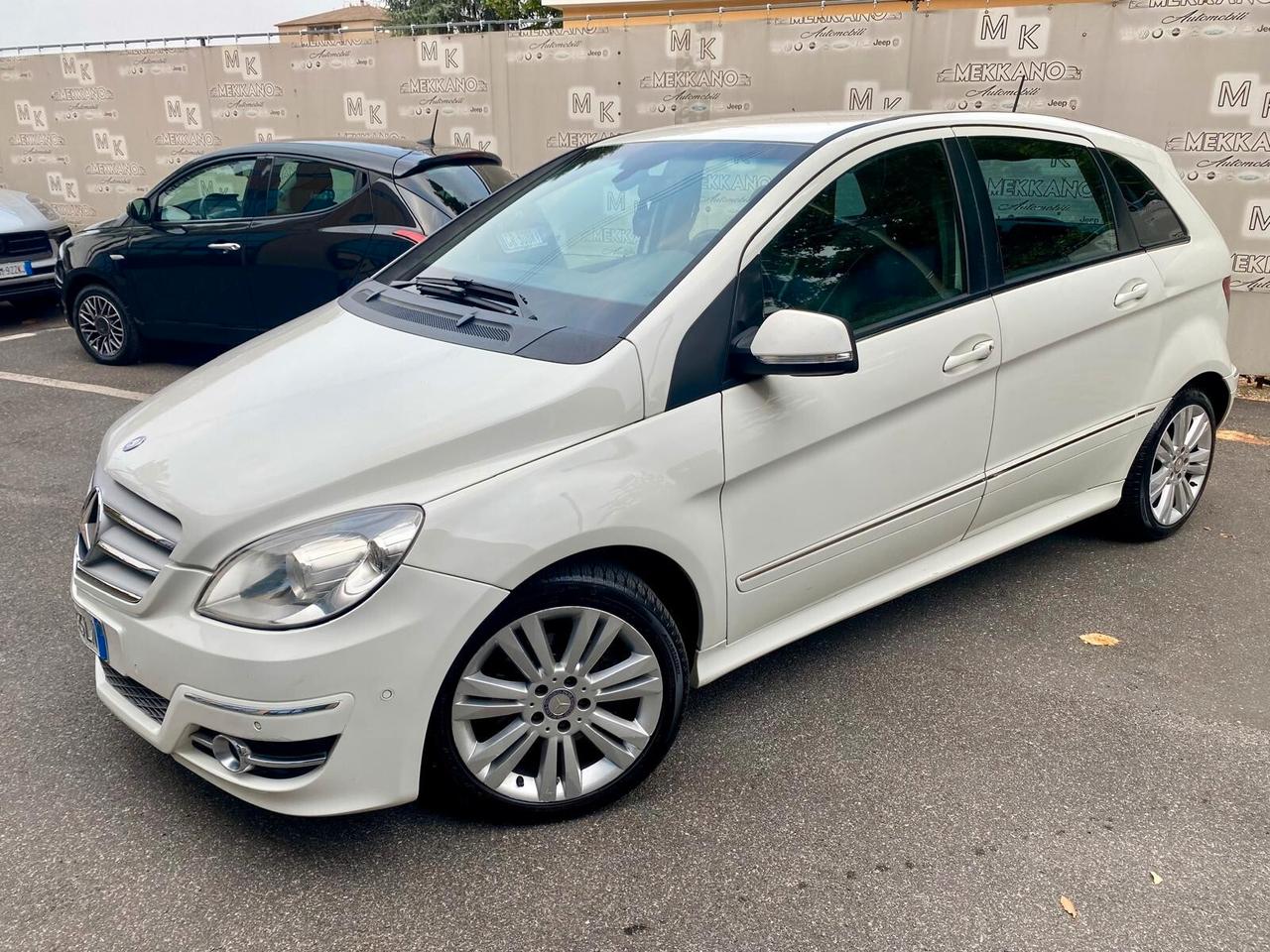 Mercedes-Benz B 180 AUTOMATICA -MANUTENZIONATA SEMPRE -AST PERDITEMPO