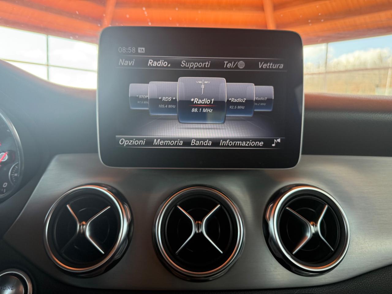 Mercedes-benz GLA 200 d Automatica