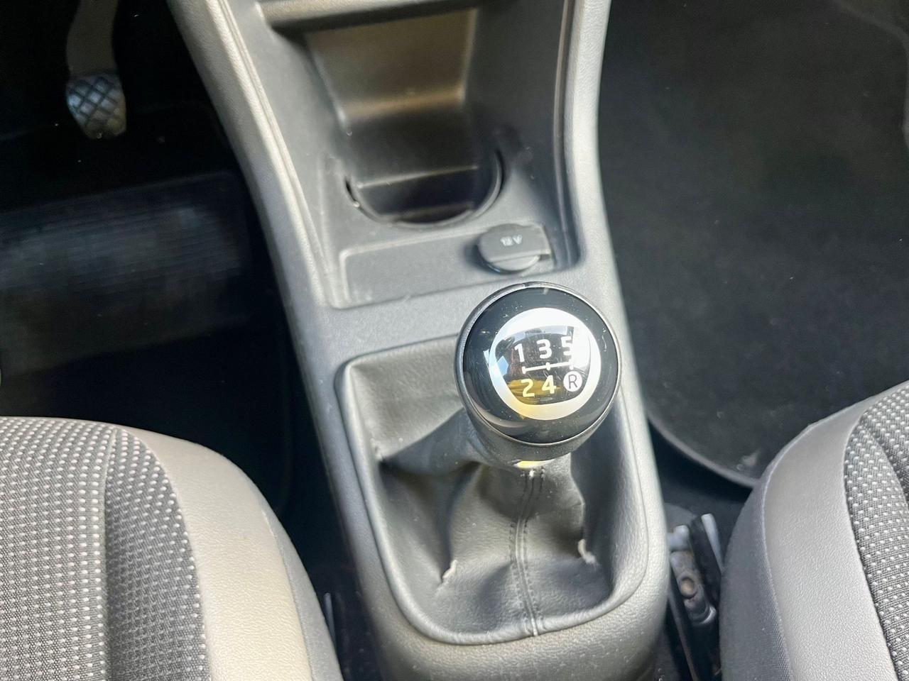 VW Up 1.0benz 2014 144.000km perfetta per neopatentati