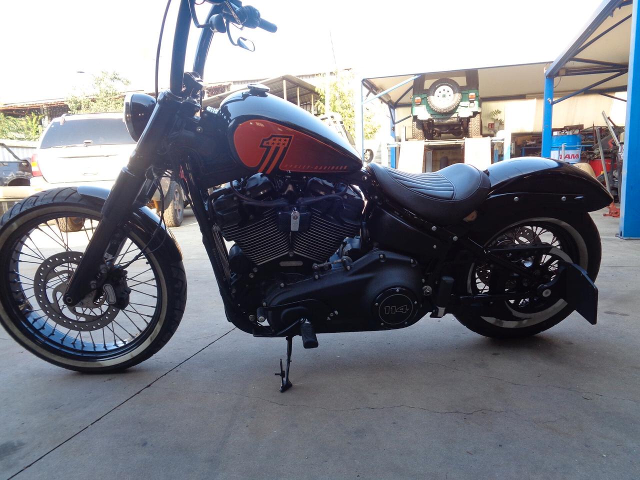 Harley-davidson Softail Street Bob 114