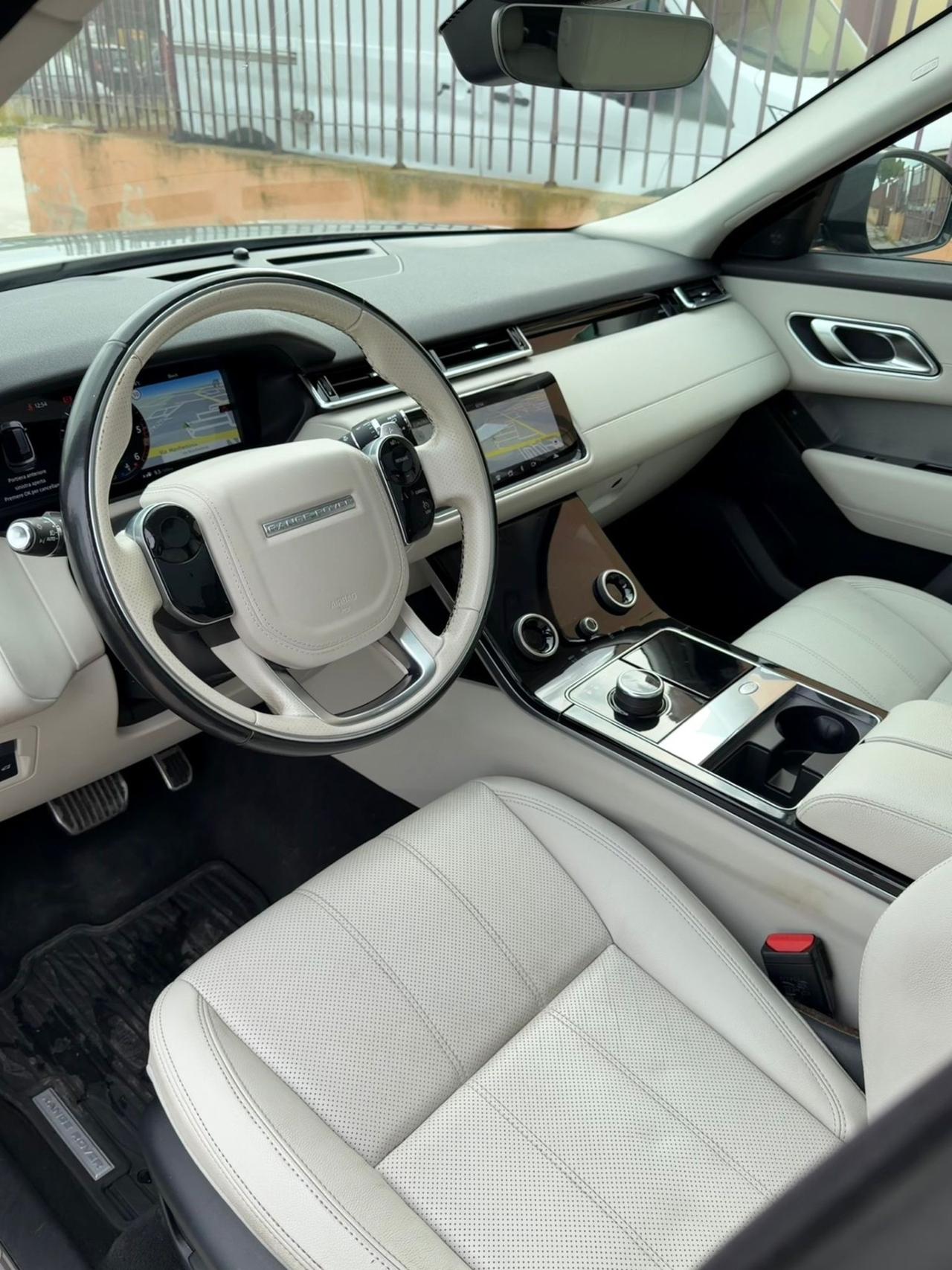 Land Rover Range Velar 2.0D I4 240 CV R-Dynamic