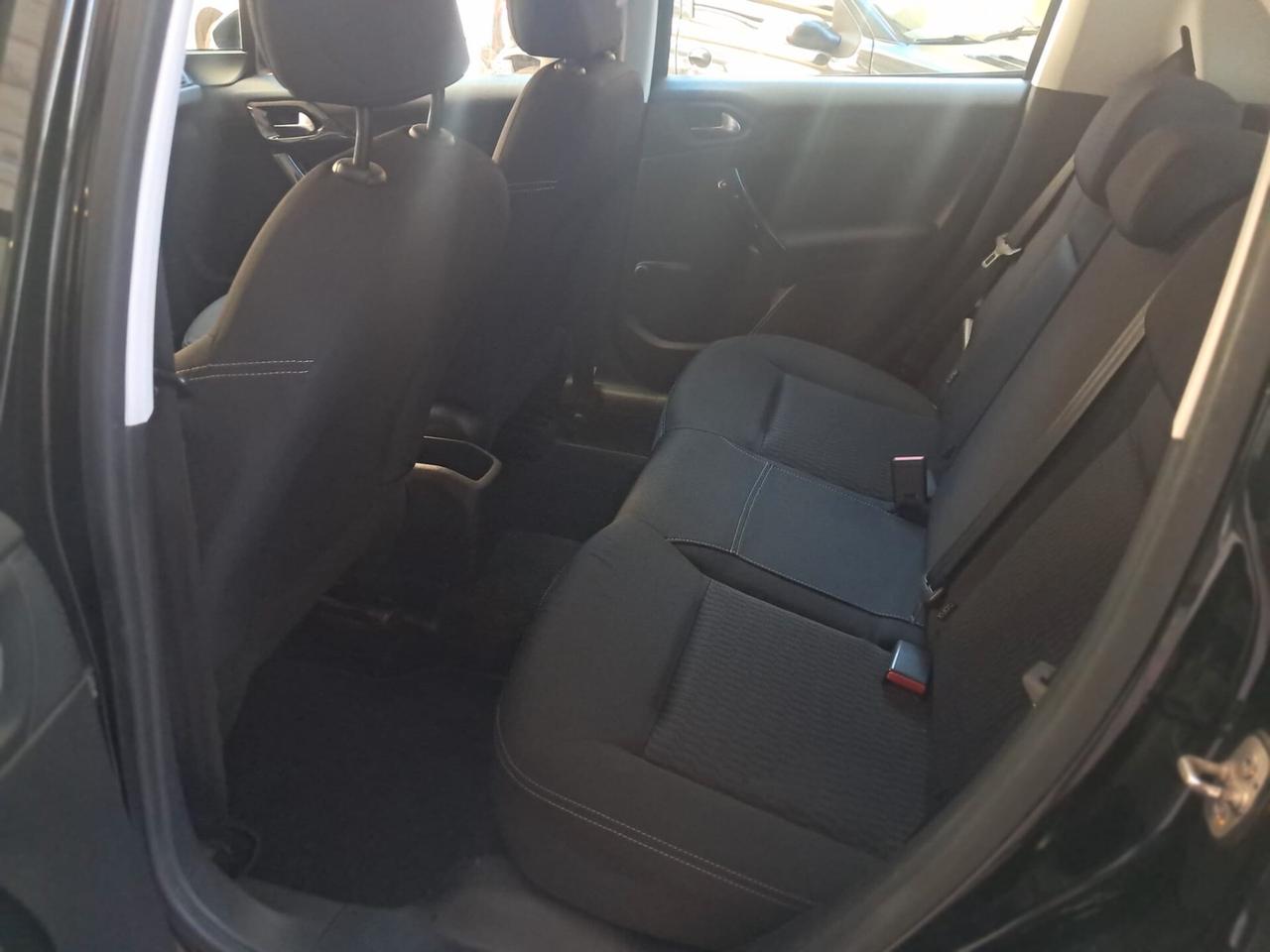 PEUGEOT 208 1.6 HDI Diesel 75 CV-NEOPATENTATI-Euro6990-