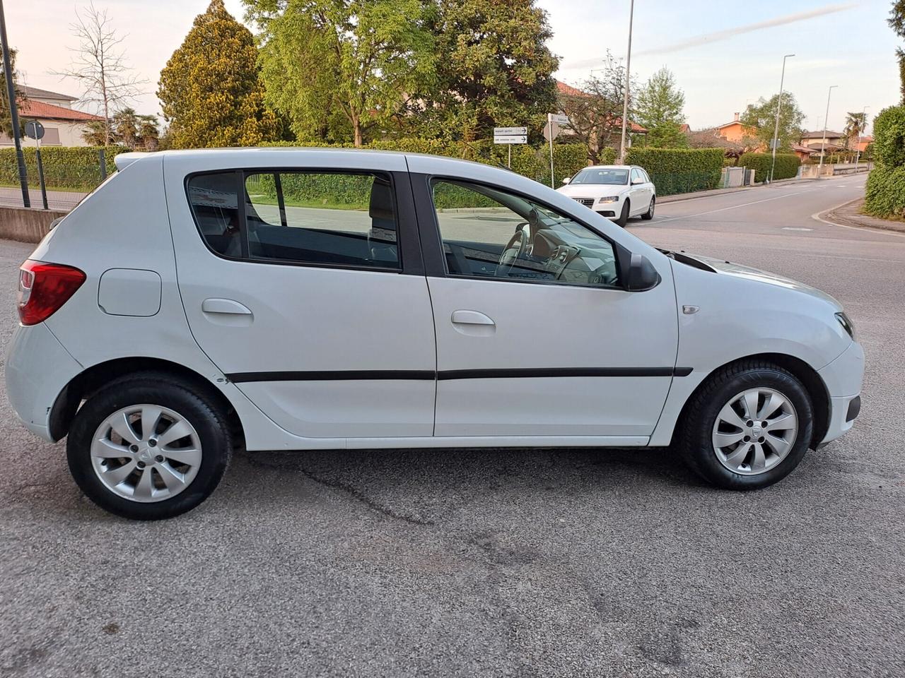 Dacia Sandero 1.2 GPL 75CV Ambiance