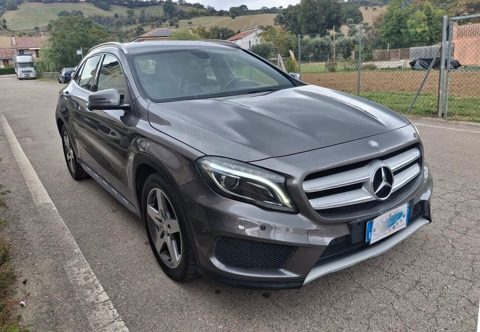 Mercedes-benz GLA 200d Automatic "PACK AMG"