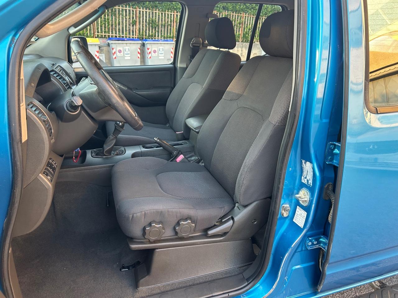 Nissan Navara 2.5 dCi 4 porte Doppia Cabina 4X4