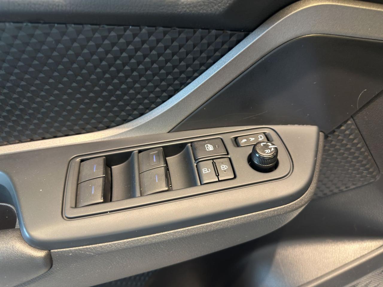 Toyota C-HR 1.8h Active e-cvt