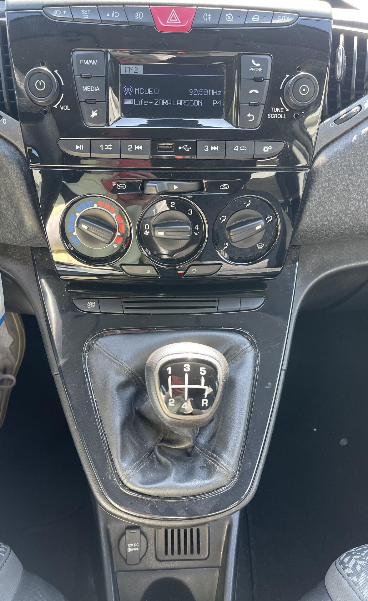 Lancia Ypsilon 1.2 5 porte Elefantino