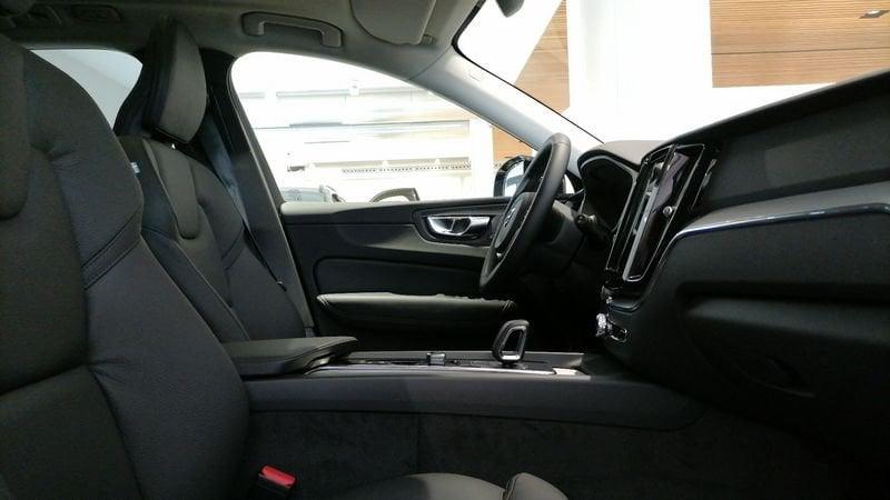 Volvo XC60 XC60 T6 Plug-in hybrid AWD automatico Plus Dark MY25