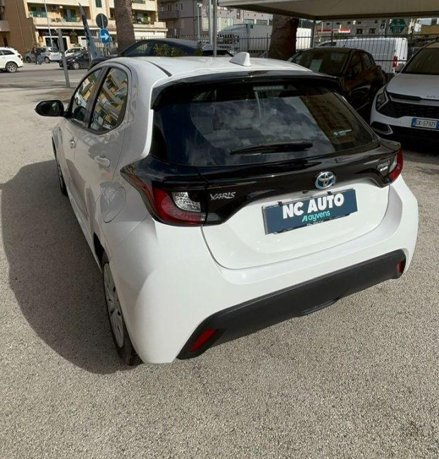 TOYOTA Yaris 1.5 Hybrid 5 porte Business