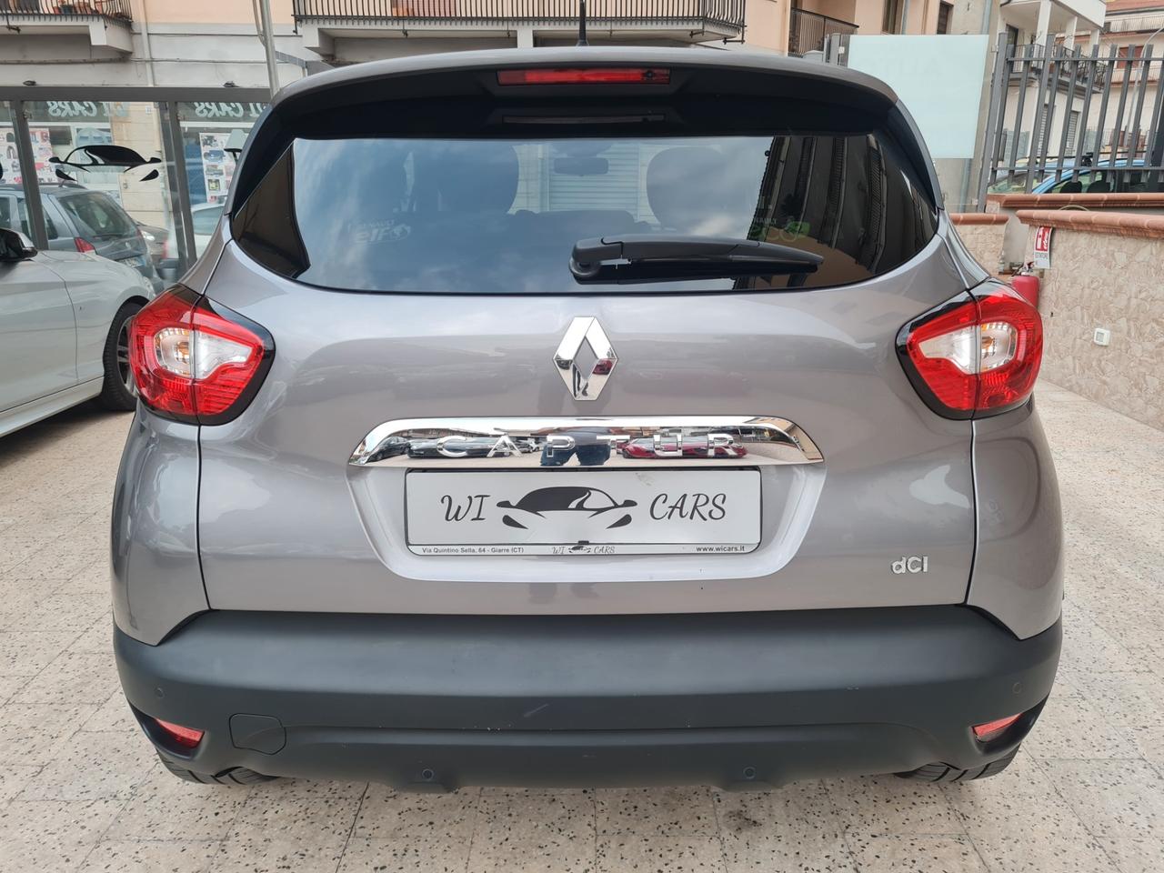 Renault Captur 1.5 DCI 90 CV EDC INTENS r-line