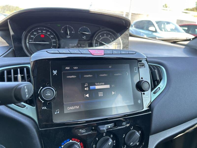 Lancia Ypsilon NUOVA My23 1.0 Firefly 70 CvStart&Stop Hybrid Gold
