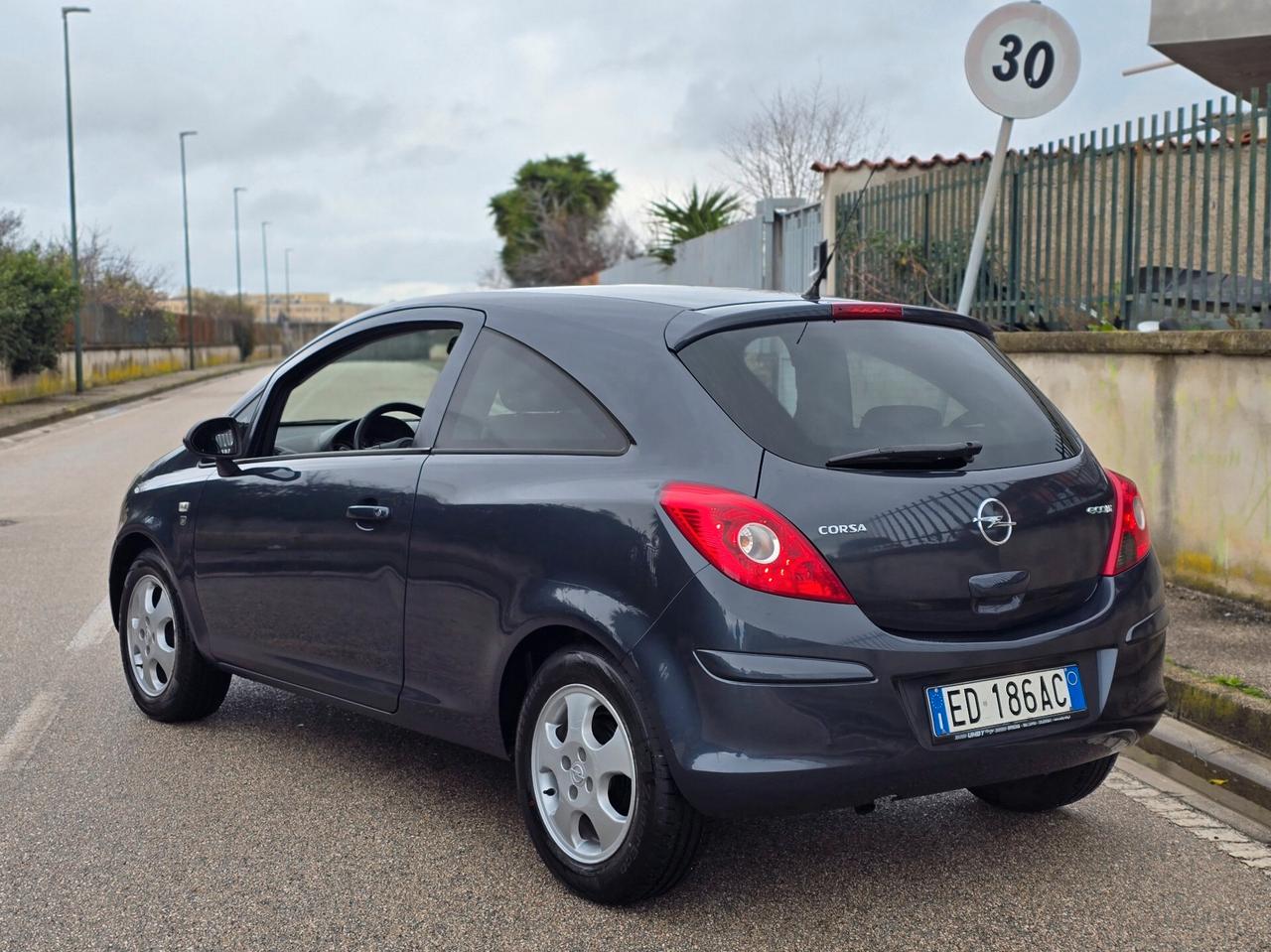 OPEL CORSA COSMO 1.3 M-JET 2011 NUOVISSIMA