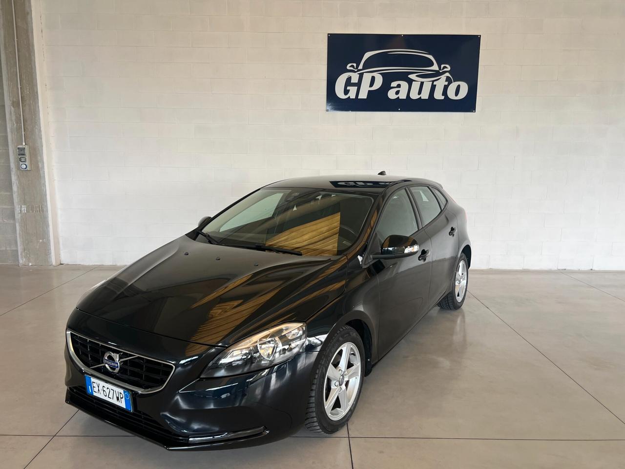 Volvo V40 solo 84.337 km unico proprietario ok neopatentati