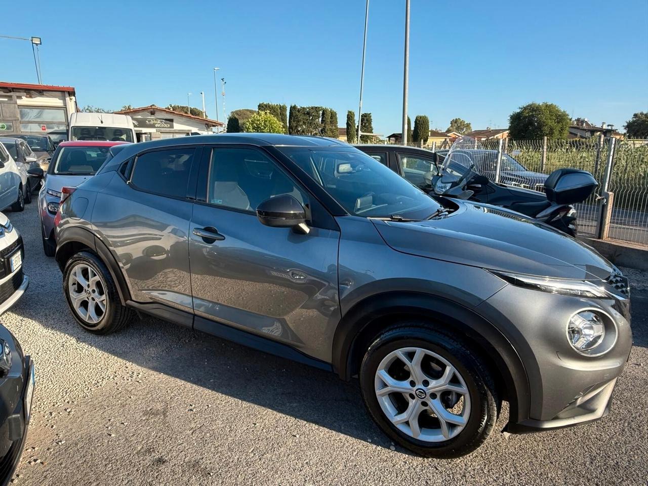 Nissan Juke 1.0 DIG-T 114 CV N-Connecta