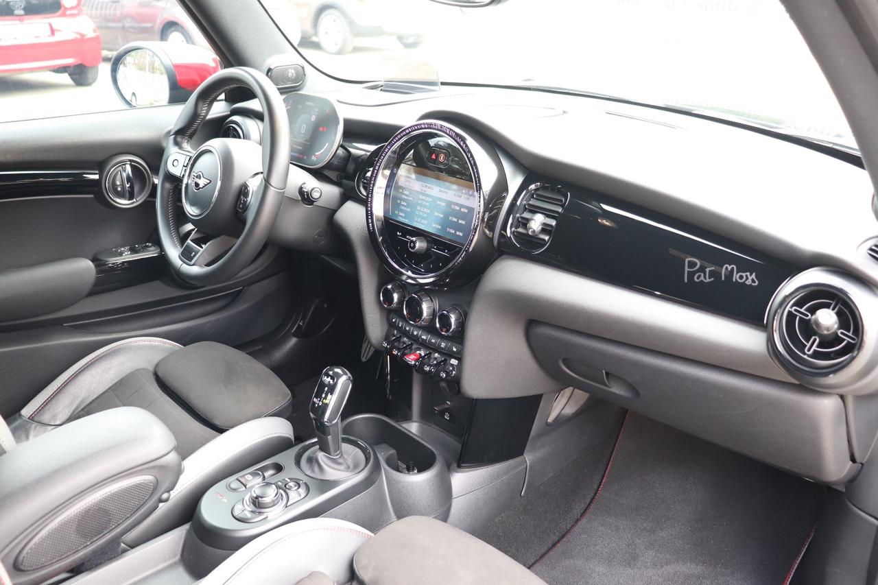 Mini 2.0 John Cooper Works Pat Moss Edition