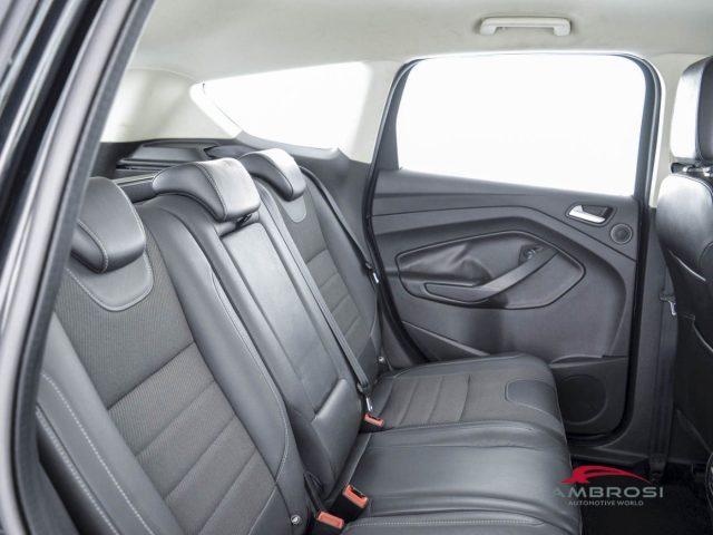 FORD Kuga 2.0 TDCI 140 CV 4WD Titanium