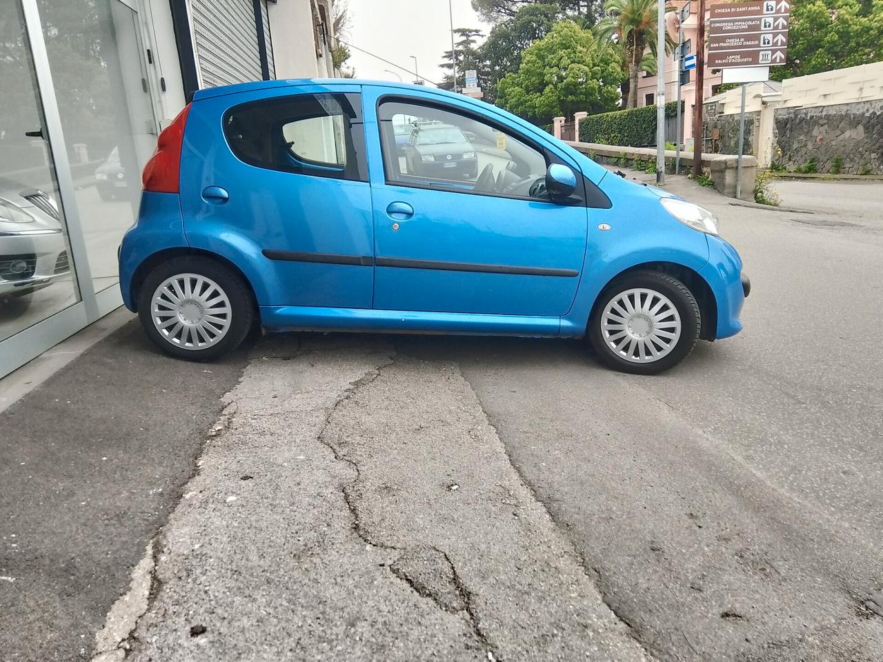 Peugeot 107 1.0 68CV 5p. Plaisir