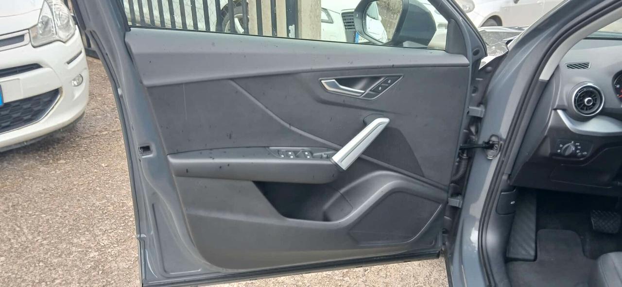 Audi Q2 35 2.0 TDI 150cv Stronic Identity Black - 2020