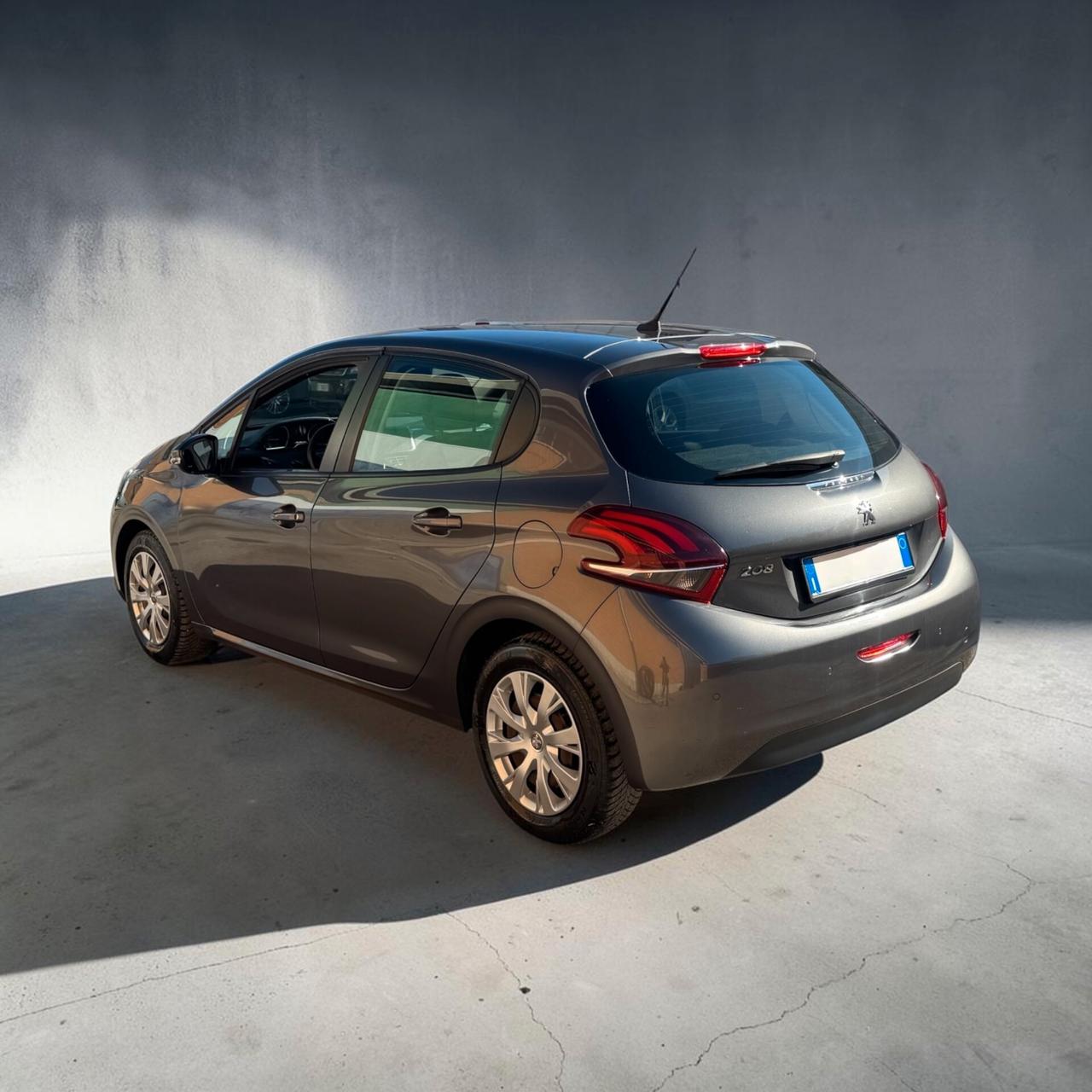 Peugeot 208 PureTech 82 5 porte Allure