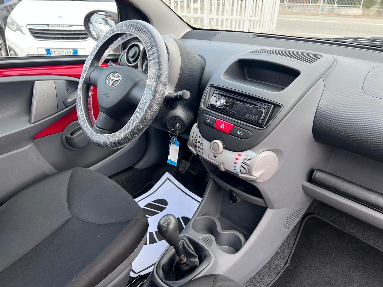 Toyota Aygo 1.0 12V VVT-i 5 porte Now