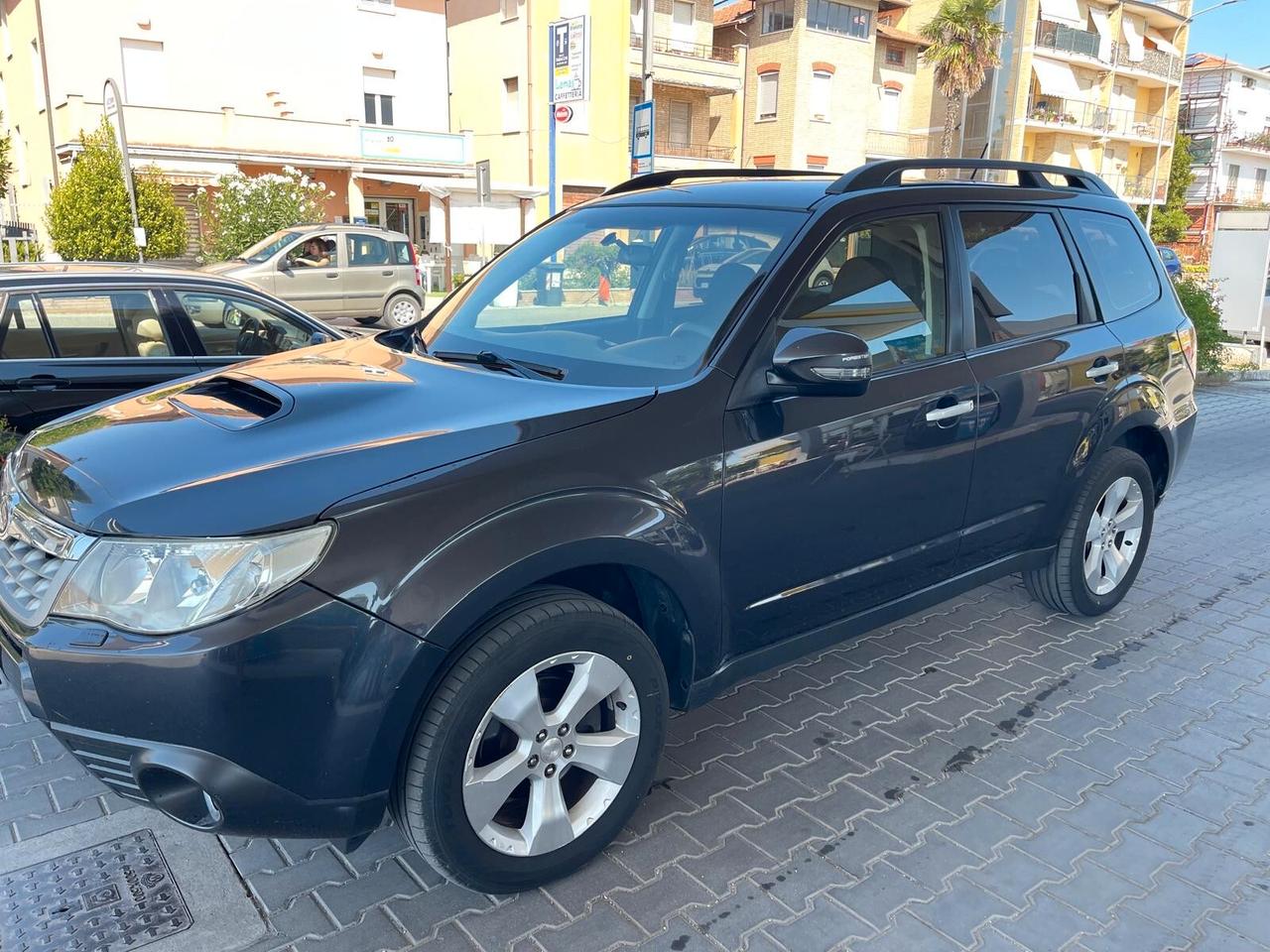 Subaru Forester 2.0D XS Exclusive (15 ANNIVERSARY) AWD