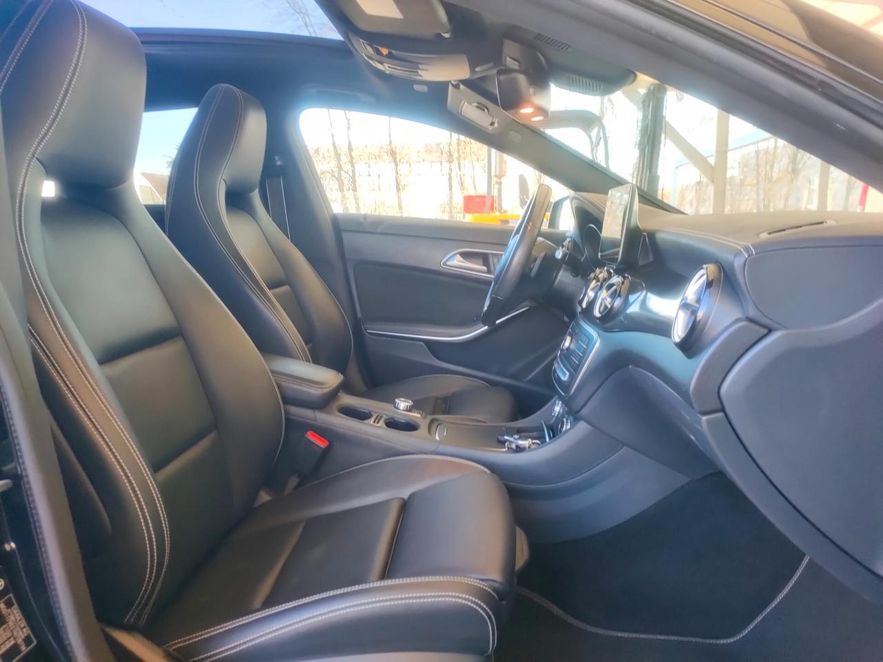 Mercedes-benz CLA 200 D AMG NIGHT EDITION 4Matic Automatico NEOPATENTATI