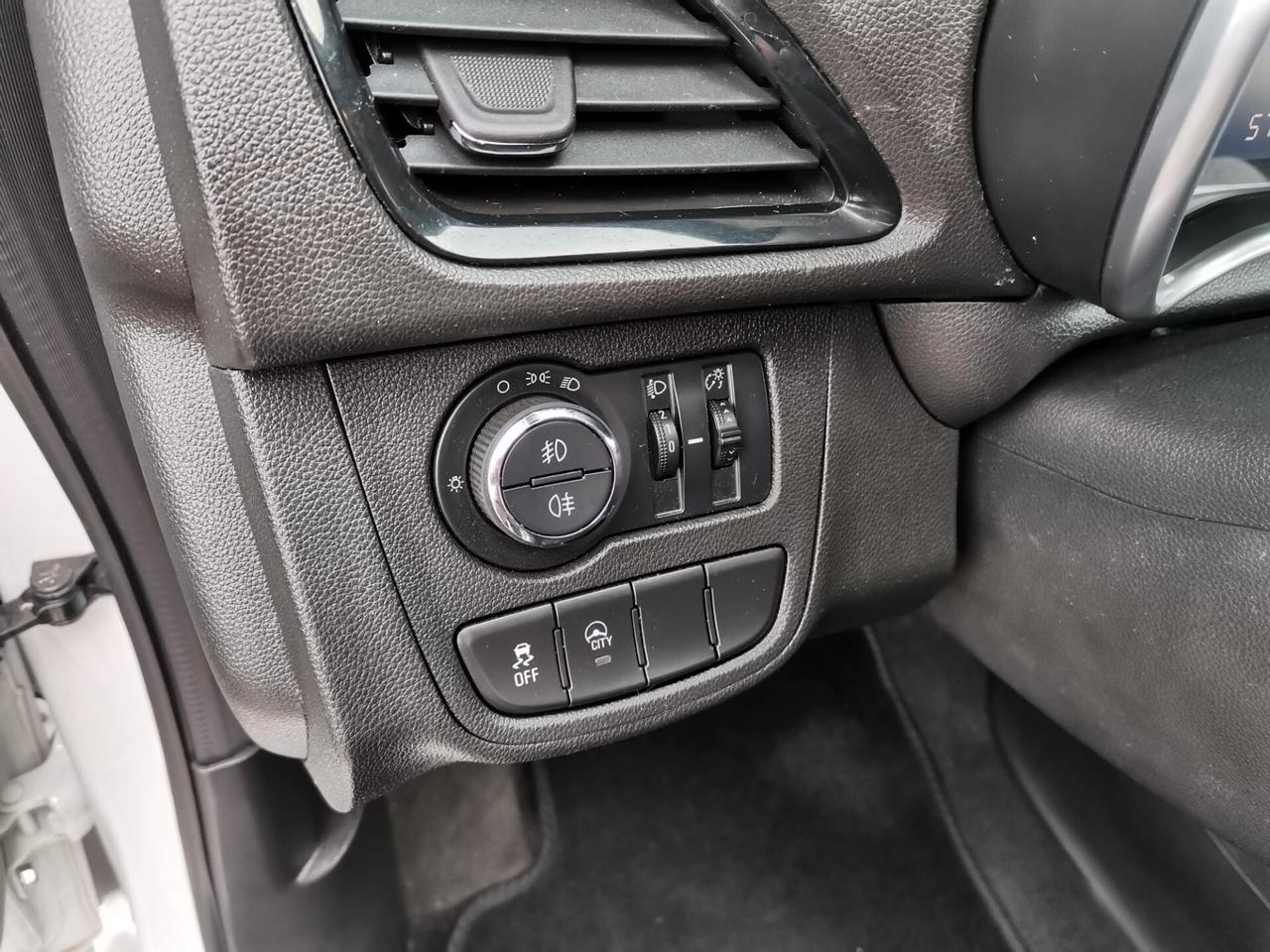 Opel Karl Rocks 1.0 75 CV AUTOMATICA