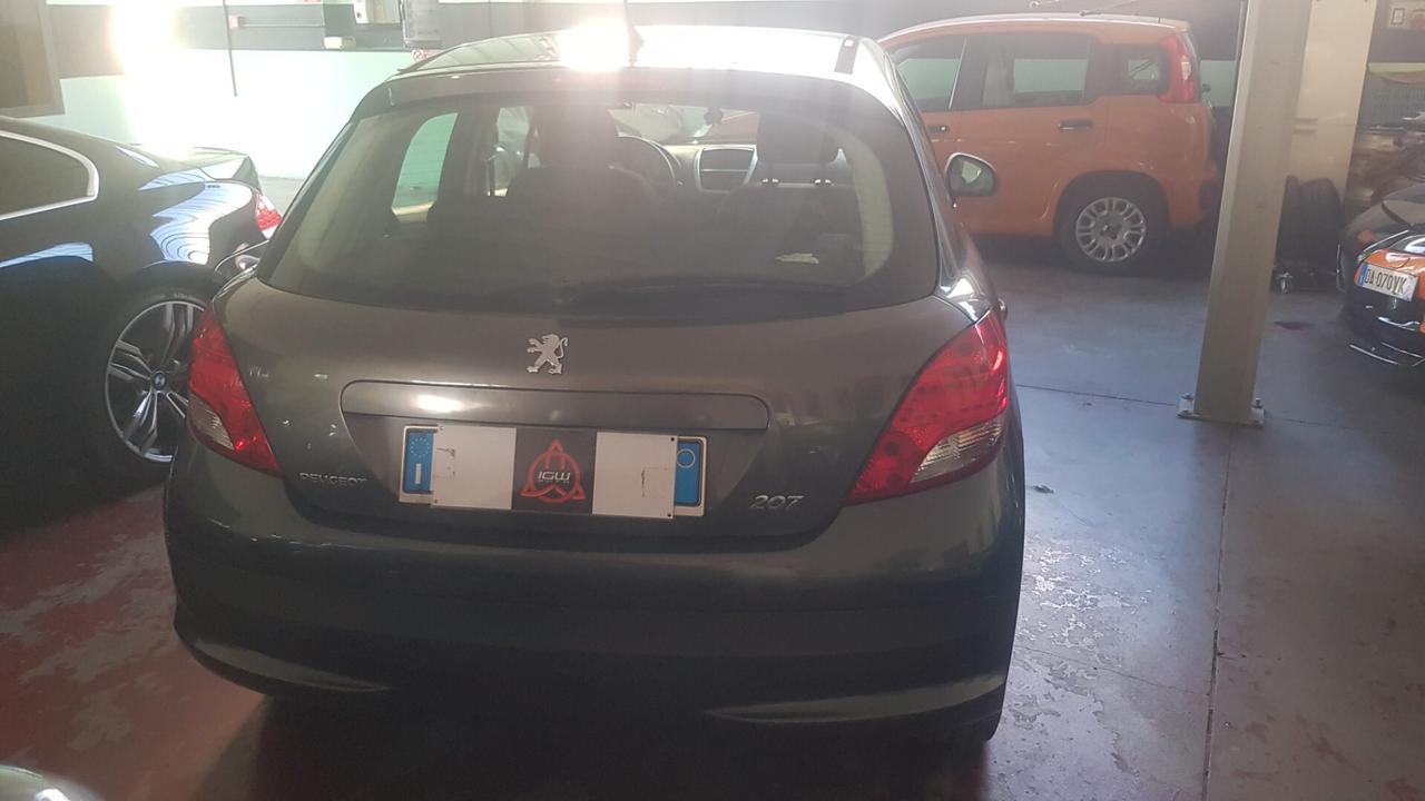 Peugeot 207 1.4 EURO 5 OK NEOPATENTATI!!!