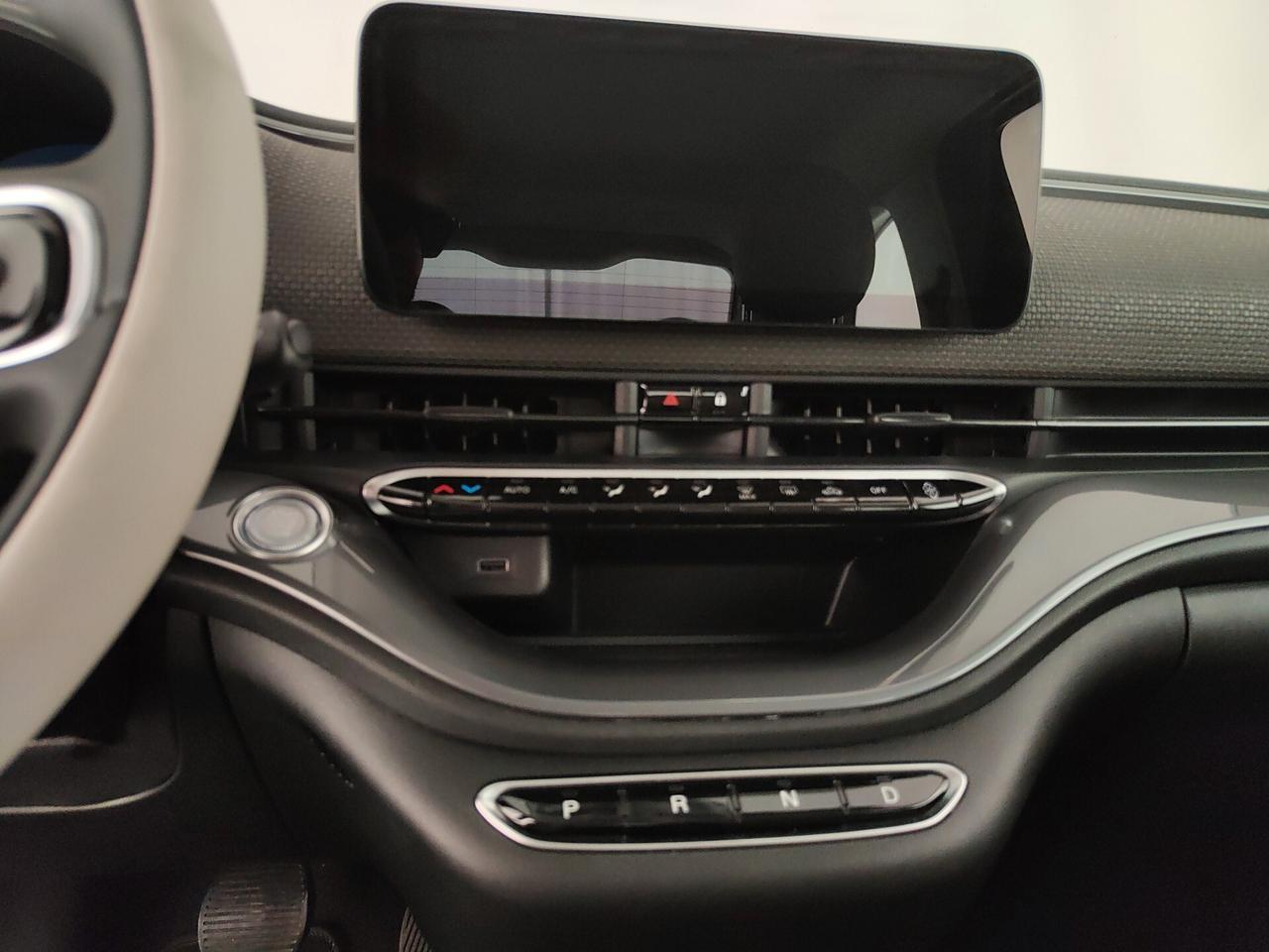 Fiat 500e 42 kWh La Prima