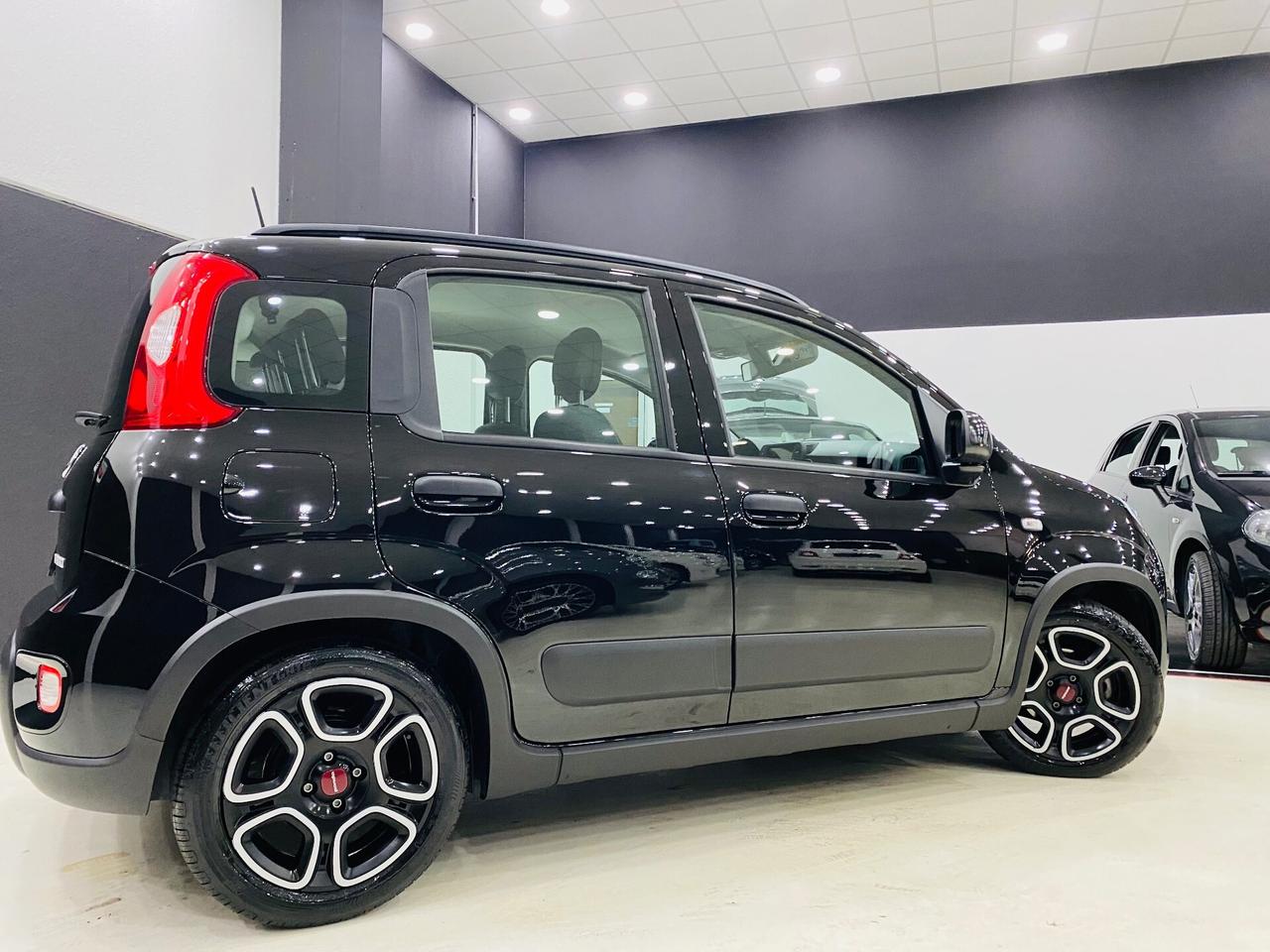 Fiat Panda 1.0 firefly hybrid Sport s Navy CarPlay