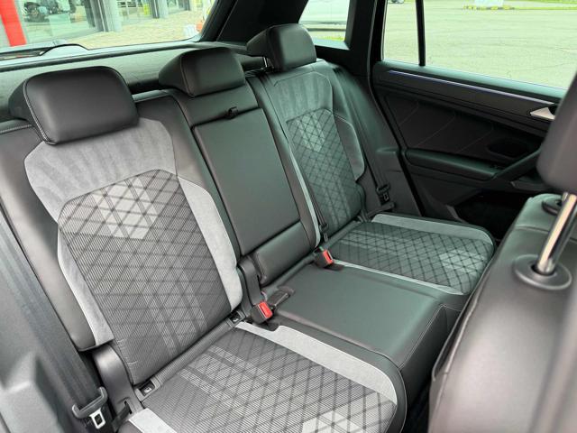 VOLKSWAGEN Tiguan 2.0 TDI 200 CV SCR DSG 4MOTION R-Line
