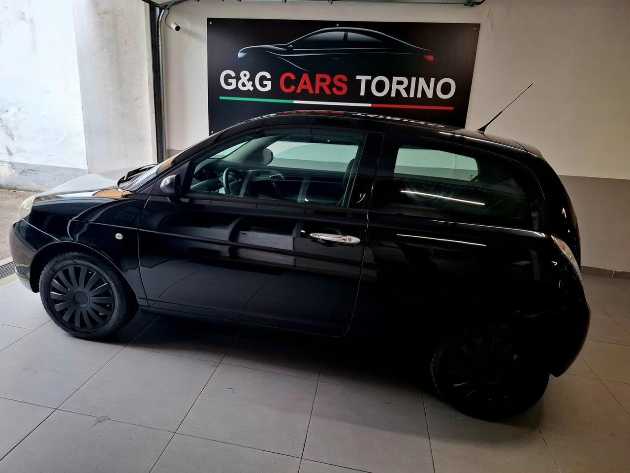 Lancia Ypsilon 1.4 Argento
