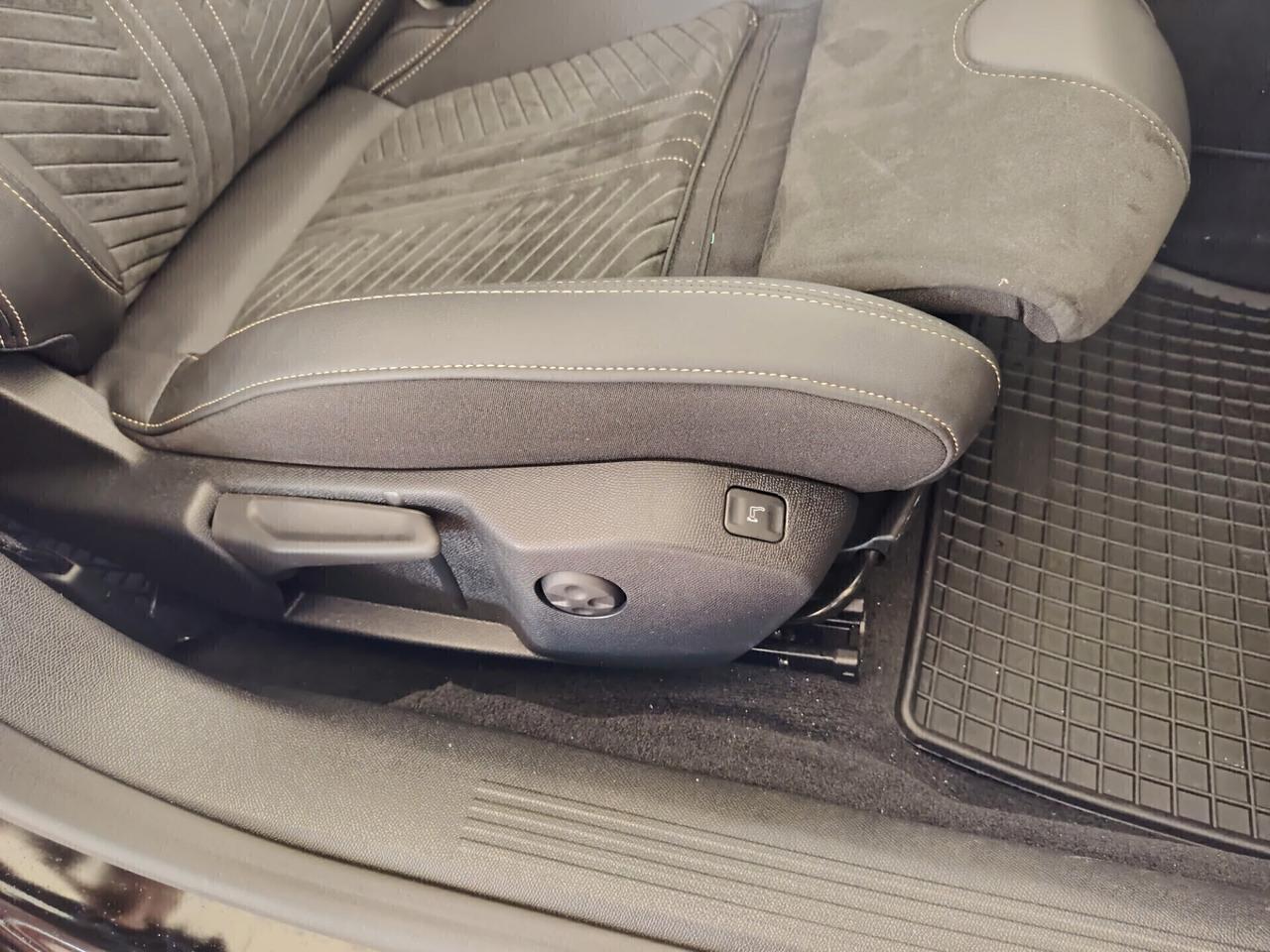 Peugeot 508 BlueHDi 130 EAT8 SW full.opt