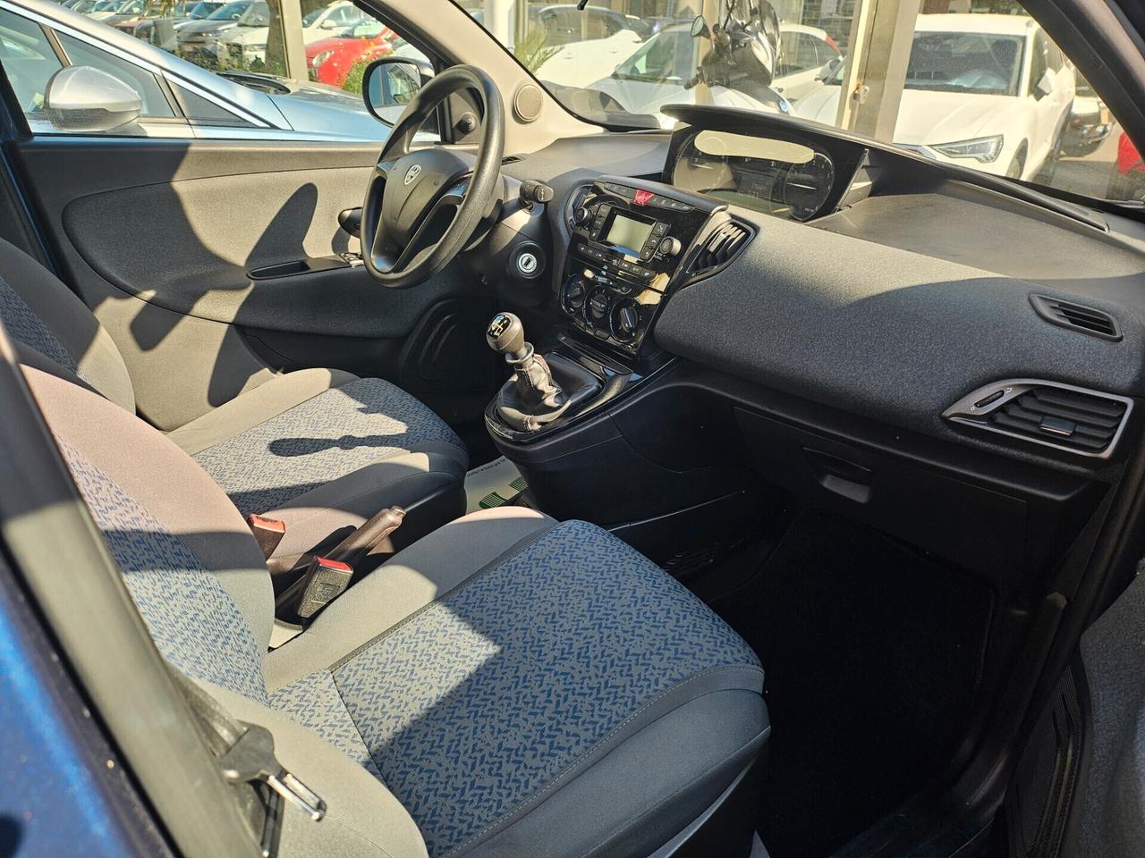 Lancia Ypsilon 1.0 FireFly HYBRID 03/2022