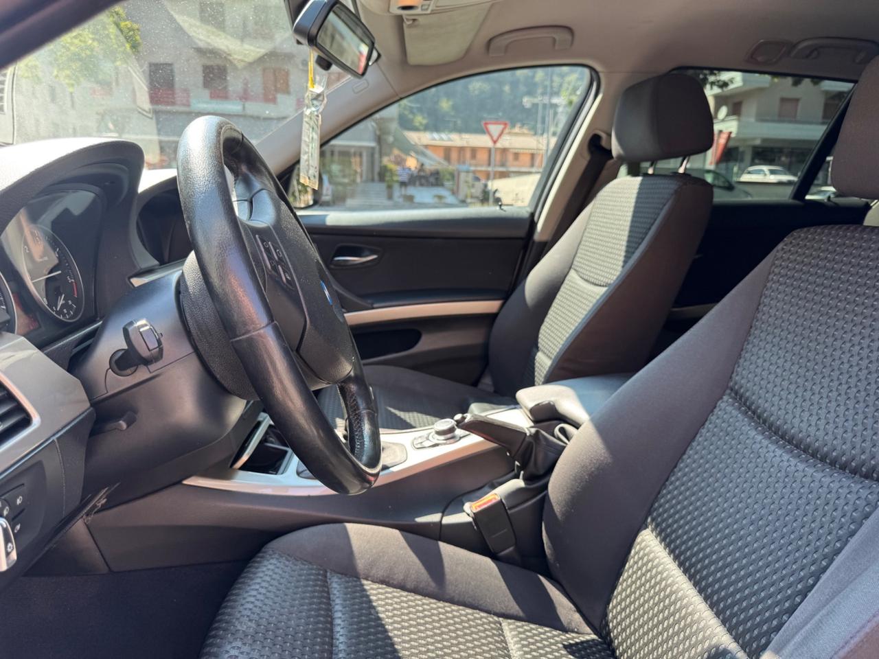 Bmw 318 318d 2.0 143CV cat Touring MSport - TAGLIANDATA - VETRI OSCURATI