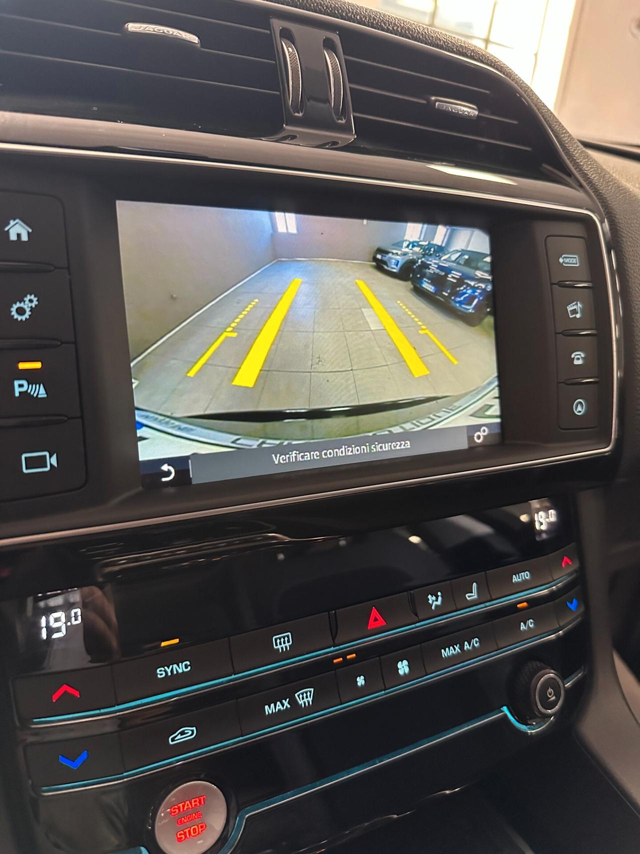 Jaguar F-Pace 2.0d R-Sport Awd 180cv autom